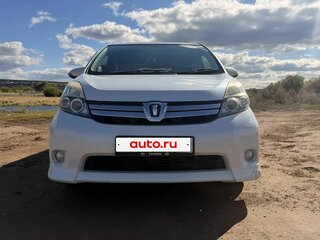 2015 Toyota ISis I Рестайлинг, белый, 1495000 рублей, вид 1