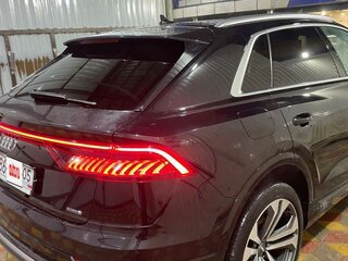 2019 Audi Q8 55 TFSI I (4M), чёрный, 4900000 рублей, вид 4