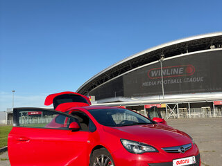 2014 Opel Astra GTC J Рестайлинг, красный, 739000 рублей, вид 3