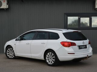 2011 Opel Astra J, белый, 739999 рублей, вид 4