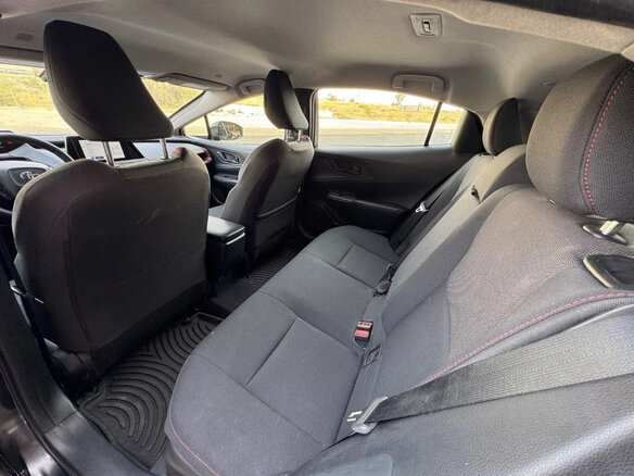 2025 Toyota Prius V (XW60), чёрный, 3900000 рублей - вид 16