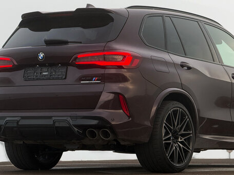 2020 BMW X5 M Competition III (F95), фиолетовый, 9700000 рублей, вид 4