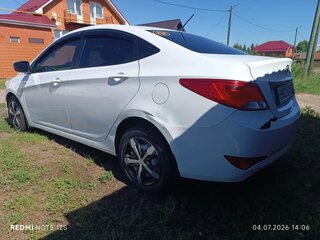 2015 Hyundai Solaris I Рестайлинг, белый, 520000 рублей, вид 2