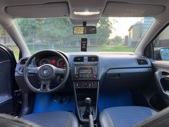 2013 Volkswagen Polo V, синий, 640000 рублей - вид 7