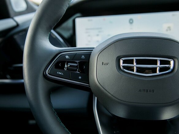 2026 Geely Monjaro I Рестайлинг, зелёный, 4954990 рублей - вид 17