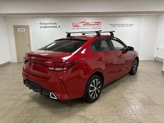 2021 Kia Rio IV Рестайлинг, красный, 1699000 рублей, вид 4