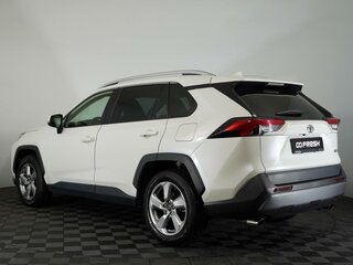 2021 Toyota RAV4 V (XA50), белый, 3240000 рублей, вид 2
