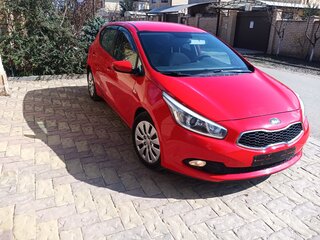 2014 Kia Ceed II, красный, 960000 рублей, вид 3