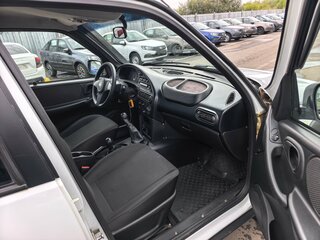 2016 Chevrolet Niva I Рестайлинг, белый, 692000 рублей, вид 4