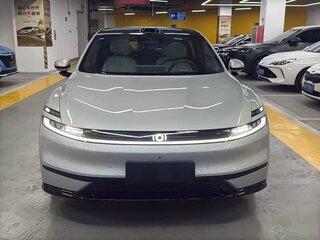 2026 Changan Qiyuan A06 63.18 kWh, серебристый, 3199999 рублей, вид 2