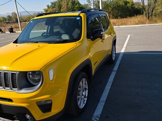 2023 Jeep Renegade I Рестайлинг, жёлтый, 1900000 рублей, вид 2