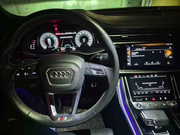 2022 Audi Q8 55 TFSI I (4M), чёрный, 8600000 рублей - вид 11