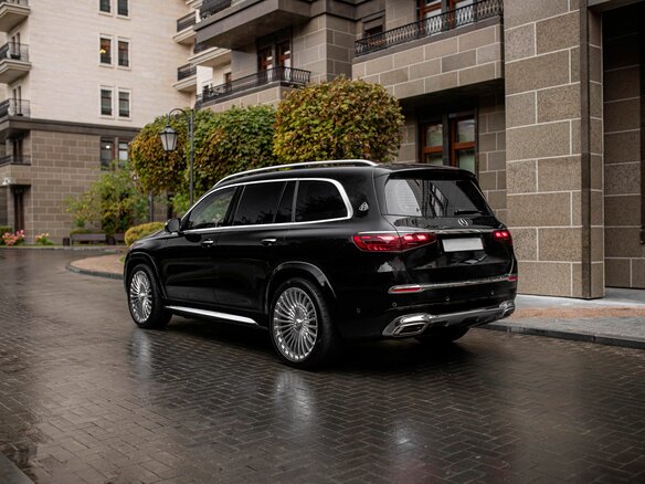2024 Mercedes-Benz Maybach GLS 600 I Рестайлинг, чёрный - вид 6