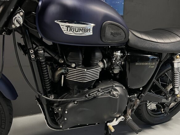 2014 Triumph Scrambler, фиолетовый, 650000 рублей - вид 8