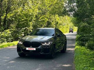 2020 BMW X6 M50d III (G06), зелёный, 6977160 рублей, вид 2