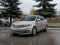 2015 Kia Rio III Рестайлинг, бежевый - вид 2