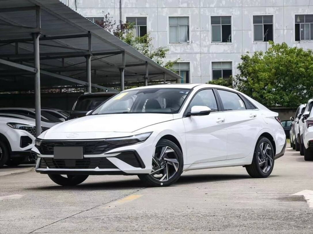 Открыть фотографии: Hyundai Elantra VII (CN7) Рестайлинг