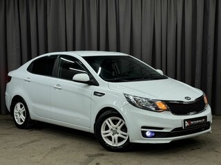 2015 Kia Rio III Рестайлинг, белый, 869777 рублей, вид 3