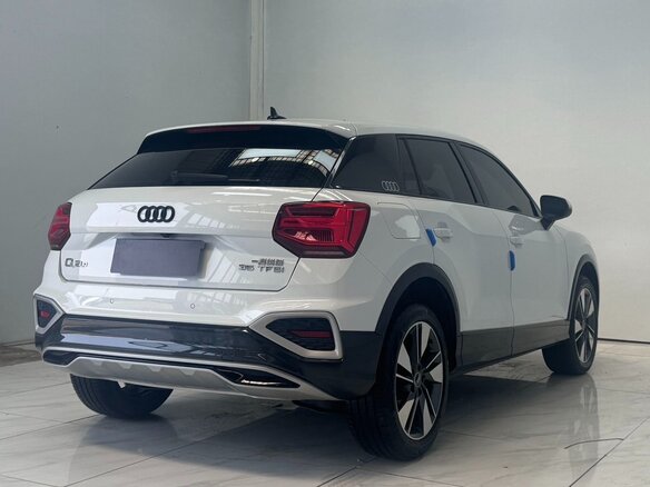 2022 Audi Q2 L 35 TFSI I Рестайлинг, белый, 2090000 рублей - вид 3