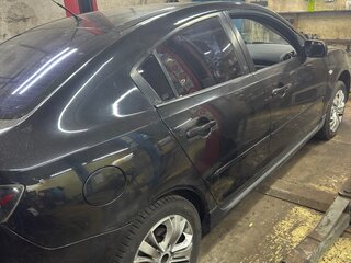 2005 Mazda 3 I (BK), чёрный, 350000 рублей, вид 4