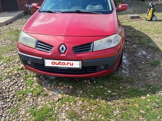 2006 Renault Megane II Рестайлинг, красный, 300000 рублей, вид 1