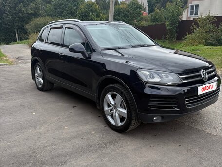 2013 Volkswagen Touareg II, чёрный, 1830000 рублей, вид 2