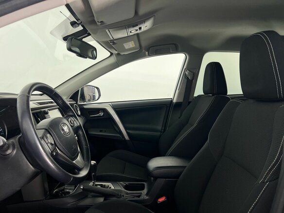 2018 Toyota RAV4 IV (XA40) Рестайлинг, белый - вид 13