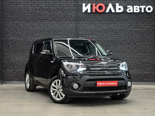 2018 Kia Soul II Рестайлинг, чёрный, 1400000 рублей, вид 3