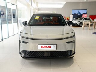 2026 Toyota bZ3X 50 kWh, серебристый, 2635000 рублей, вид 2