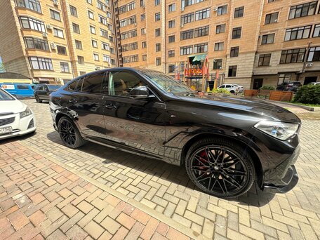2020 BMW X6 M50d III (G06), чёрный, 7250000 рублей, вид 4