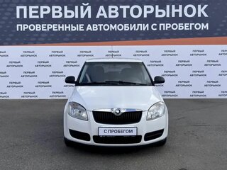 2008 Skoda Fabia II, белый, 395000 рублей, вид 2