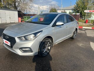 2018 Hyundai Solaris II, серебристый, 650000 рублей, вид 4