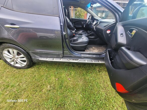 2010 Hyundai ix35 I, серый, 1050000 рублей - вид 16