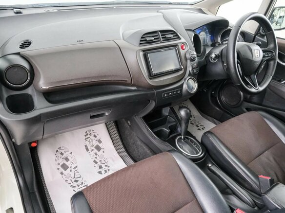 2011 Honda Fit Shuttle I, белый, 899000 рублей - вид 13