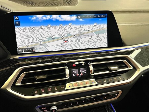 2021 BMW X7 30d I (G07), чёрный, 7200000 рублей - вид 28