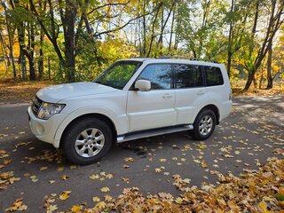 2012 Mitsubishi Pajero IV Рестайлинг 1, белый, 1778000 рублей, вид 3