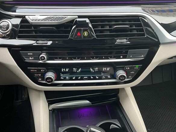 2022 BMW 5 серии 540d xDrive VII (G30/G31/G38) Рестайлинг, чёрный, 9200000 рублей - вид 8