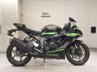 2024 Kawasaki ZX-6R Ninja, чёрный, 1187000 рублей, вид 2