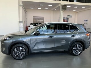 2026 Geely EX5 Гибрид EM-R, серый, 3829990 рублей, вид 2