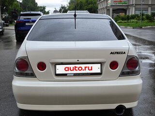 2003 Toyota Altezza, белый, 850000 рублей, вид 3
