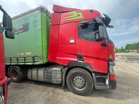 2014 Renault T-Series, красный, 2690000 рублей, вид 3