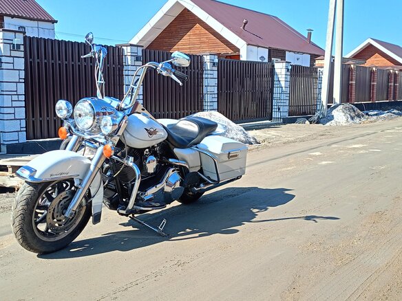 2005 Harley-Davidson Road King, белый, 800000 рублей - вид 7