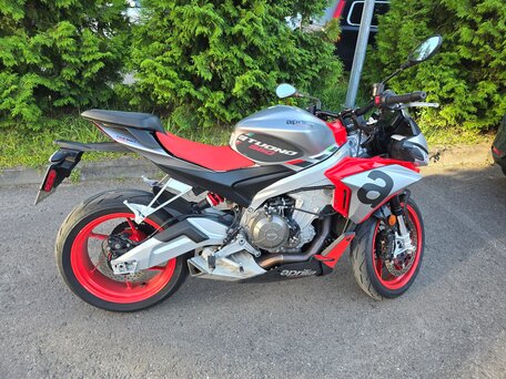 2021 Aprilia Tuono 660, красный, 870000 рублей, вид 2