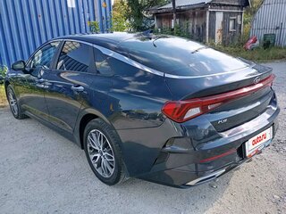 2021 Kia K5 III, синий, 1741500 рублей, вид 4