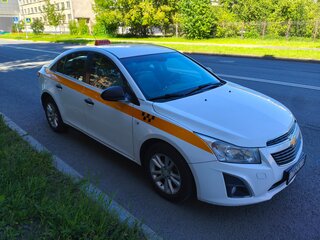 2013 Chevrolet Cruze I Рестайлинг, коричневый, 630000 рублей, вид 3