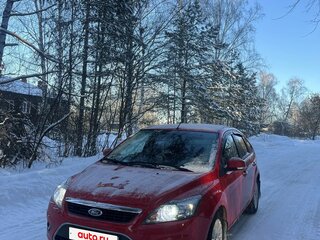 2011 Ford Focus II Рестайлинг, красный, 900000 рублей, вид 1