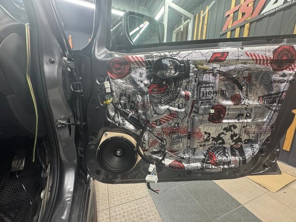 2018 Nissan Note Nismo S e-Power II Рестайлинг, серый, 1600000 рублей - вид 24