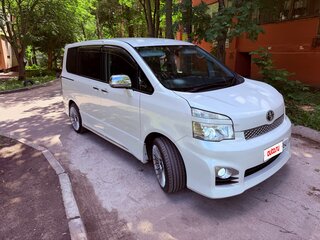 2012 Toyota Voxy II (R70) Рестайлинг, белый, 755000 рублей, вид 5