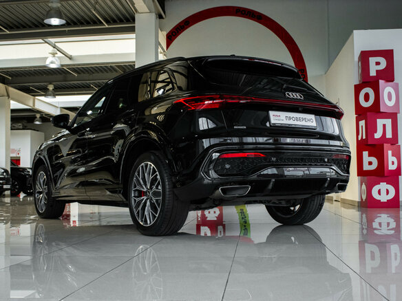 2025 Audi Q5 L III (GU), чёрный, 6080000 рублей - вид 5
