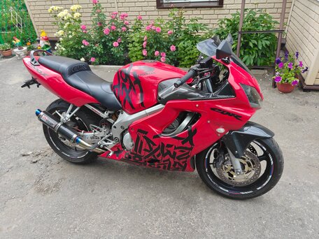 2001 Honda CBR 600F, красный, 400000 рублей, вид 1